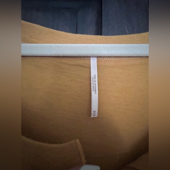 EUC 3/4 sleeve crochet top by free people size medium! - Picture 4 of 5